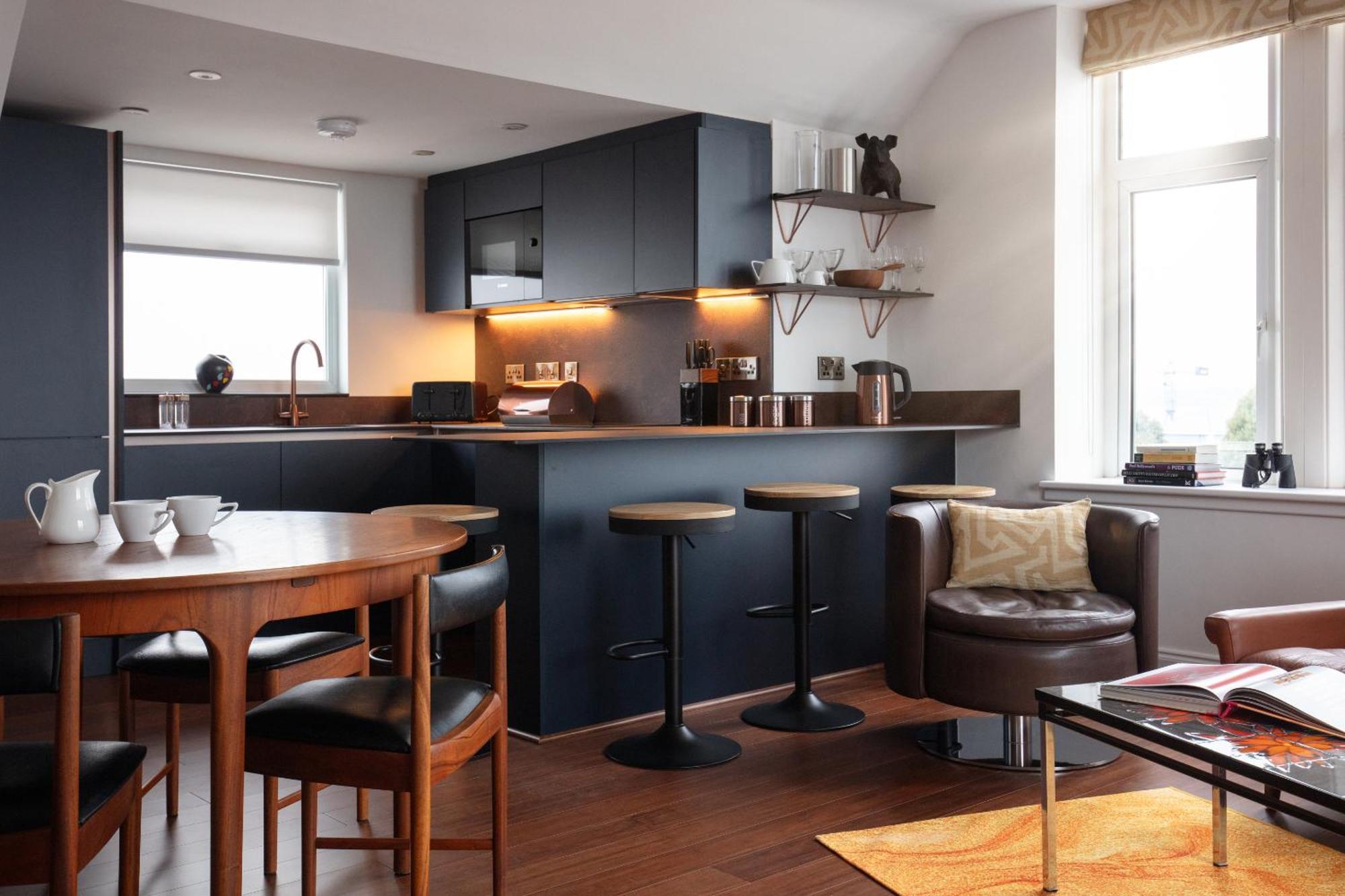 Chelsea House Holiday Apartments Фалмът Стая снимка