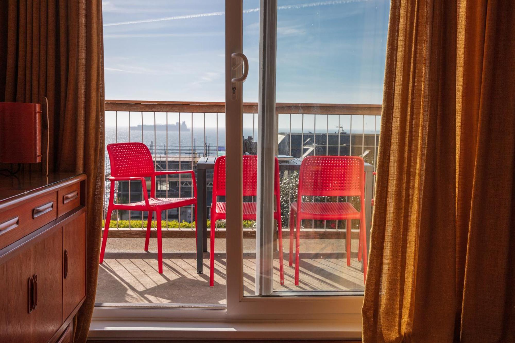 Chelsea House Holiday Apartments Фалмът Стая снимка