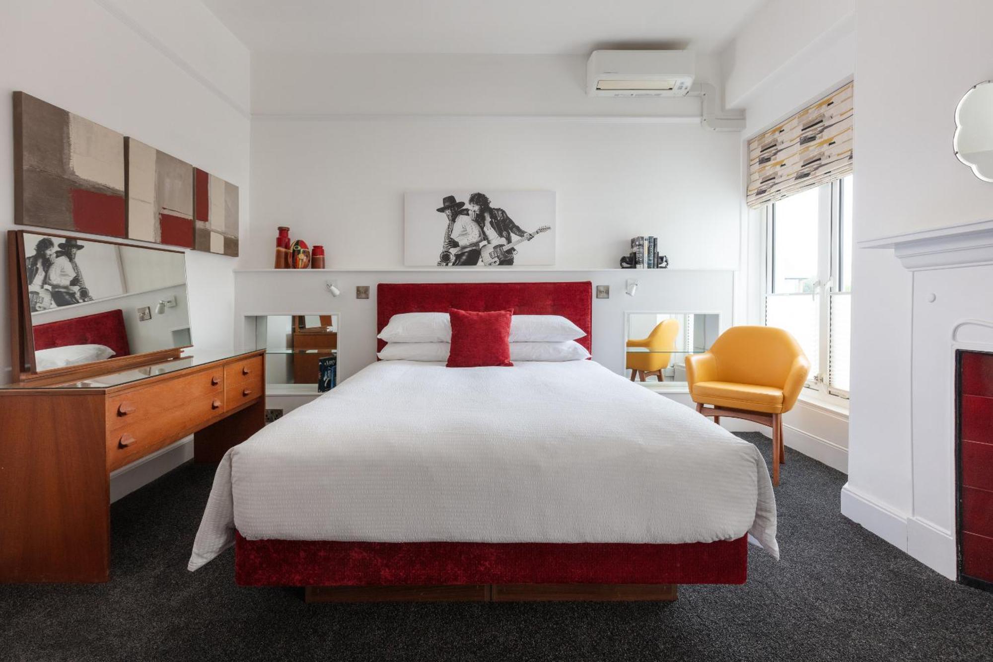 Chelsea House Holiday Apartments Фалмът Стая снимка