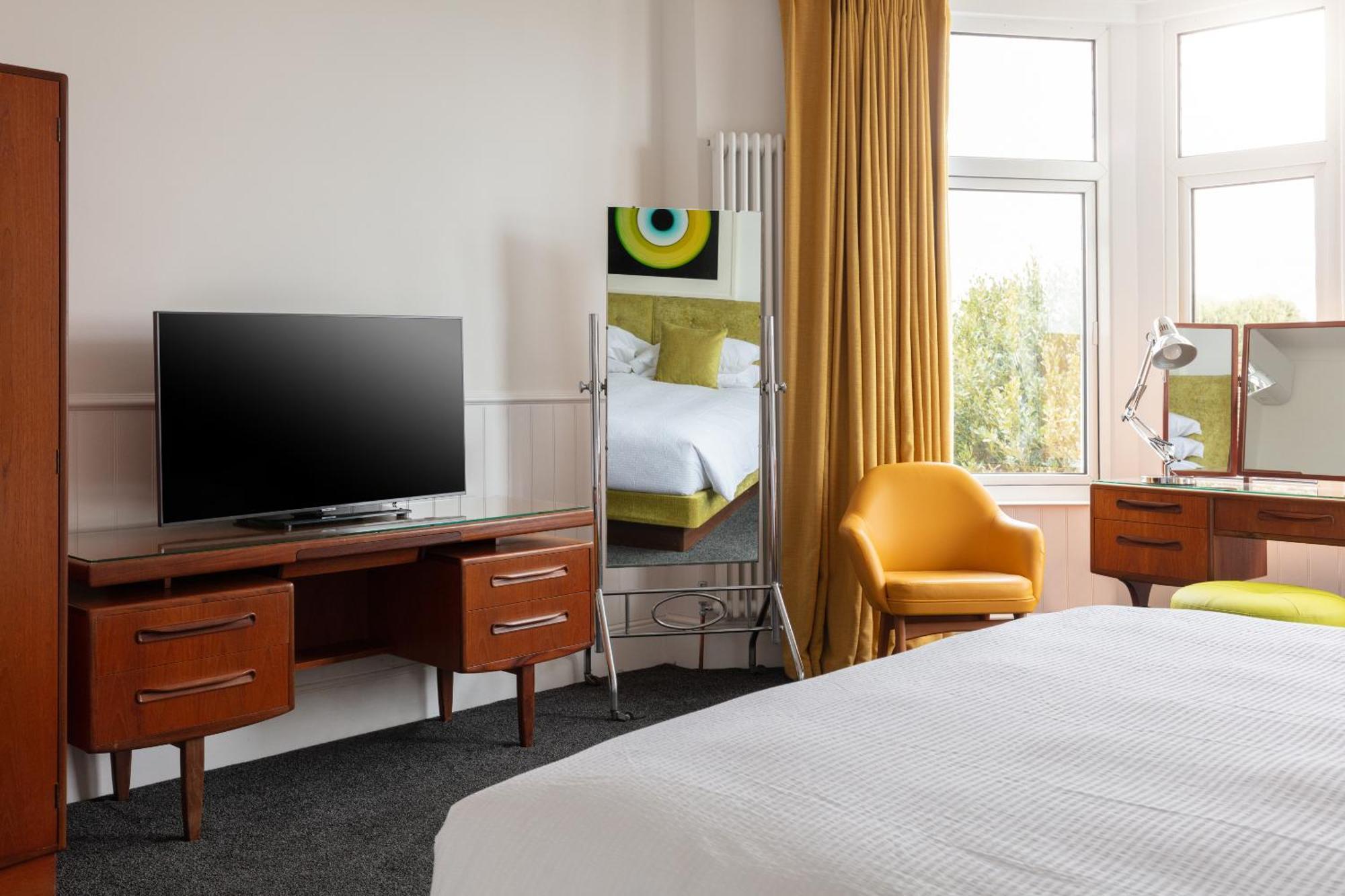 Chelsea House Holiday Apartments Фалмът Стая снимка