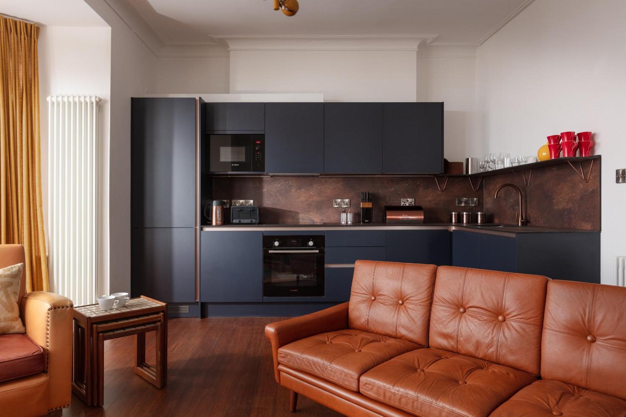 Chelsea House Holiday Apartments Фалмът Стая снимка