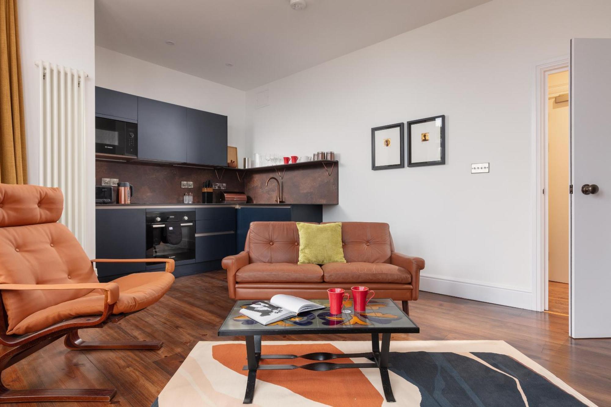 Chelsea House Holiday Apartments Фалмът Стая снимка