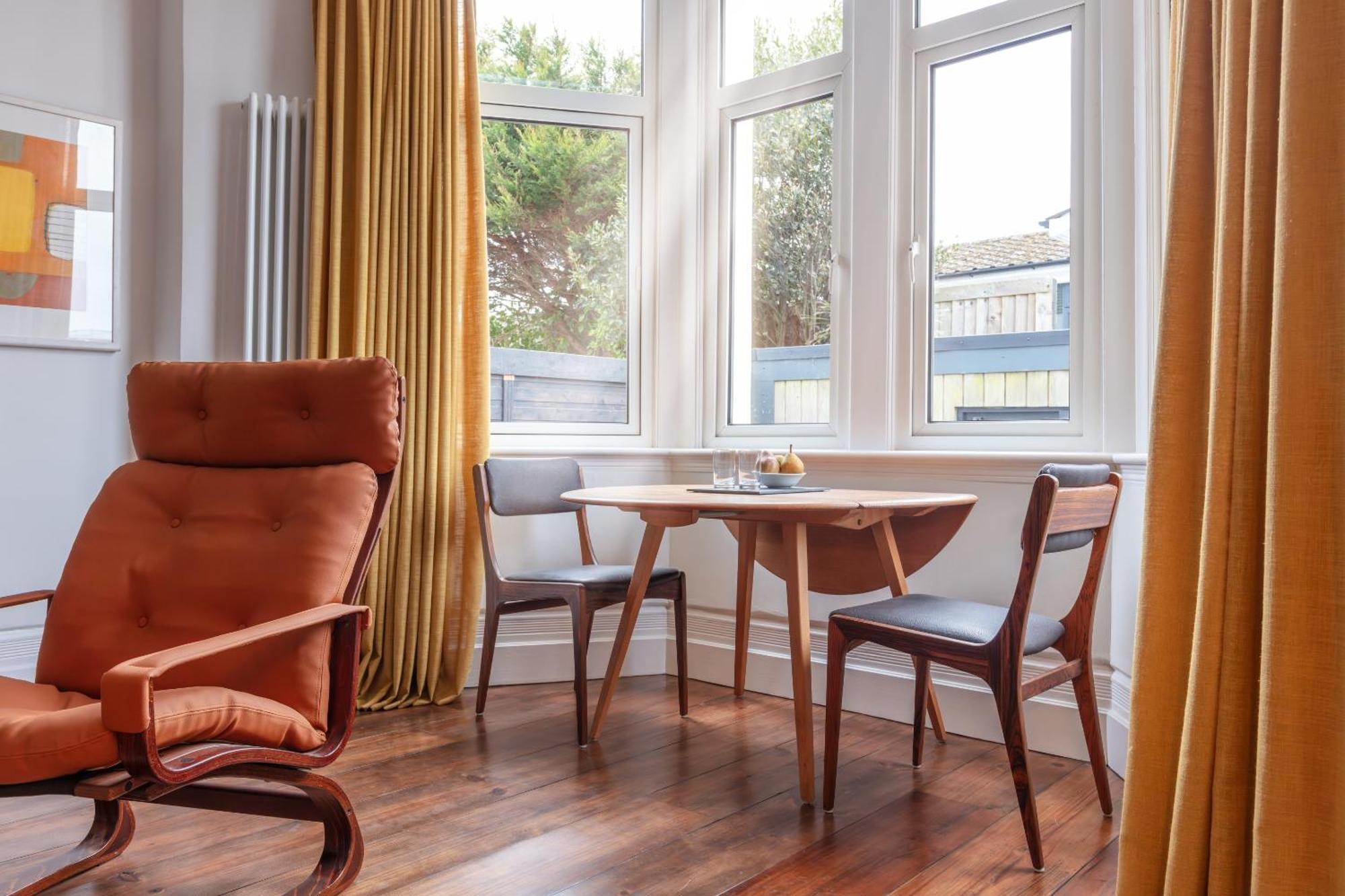 Chelsea House Holiday Apartments Фалмът Стая снимка