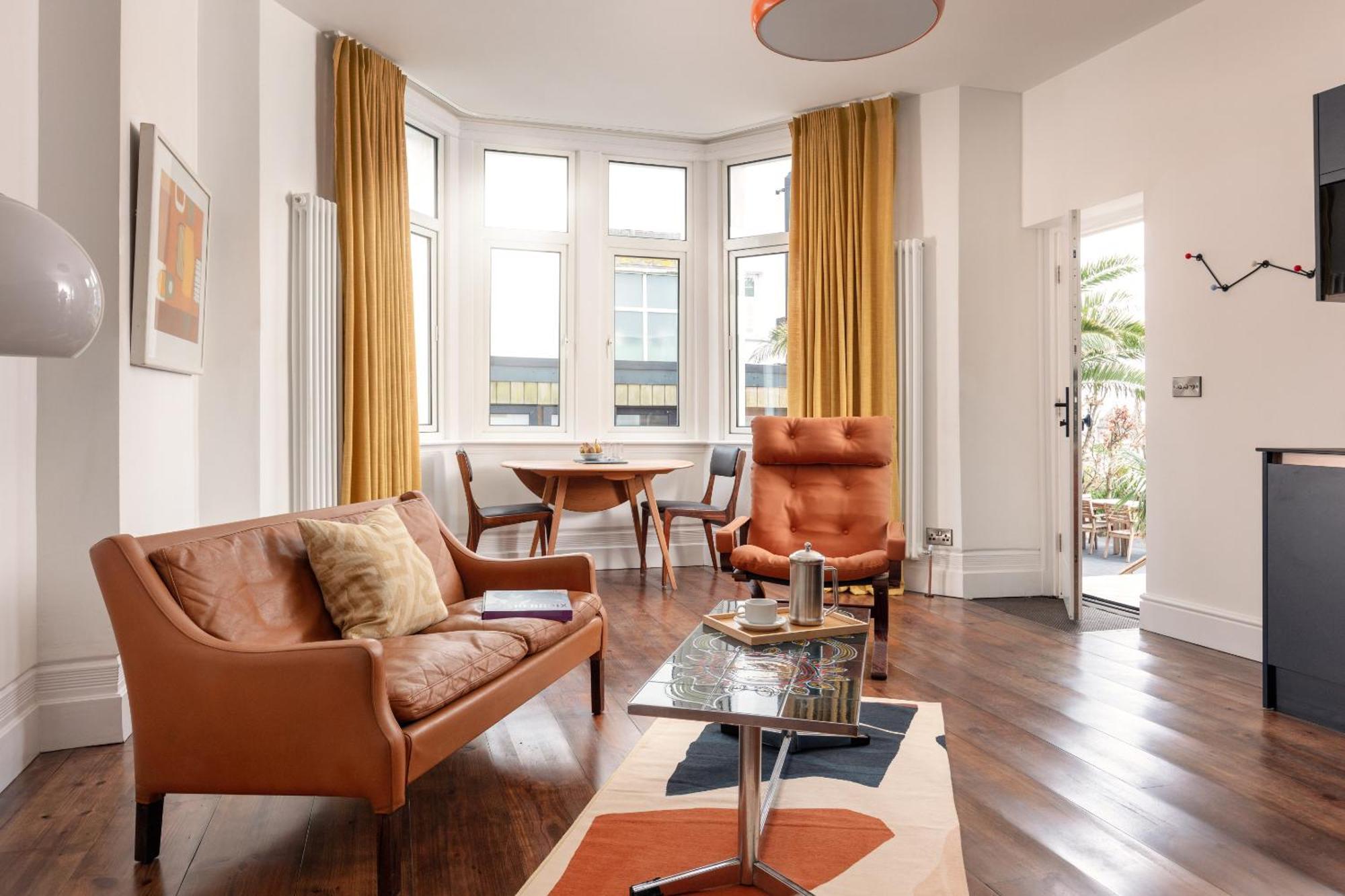 Chelsea House Holiday Apartments Фалмът Стая снимка